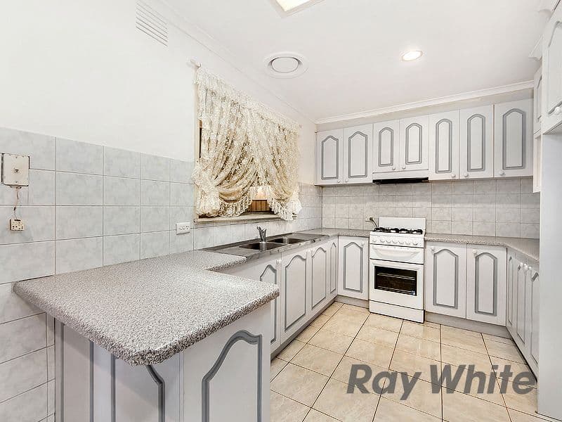 7 Ikara Close, Kings Park VIC 3021, Kings Park - Thumbnail 4