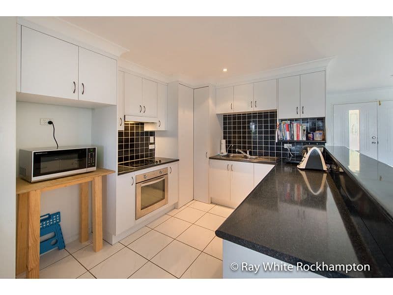 7 Permien Street, Norman Gardens QLD 4701, Norman Gardens - Thumbnail 6