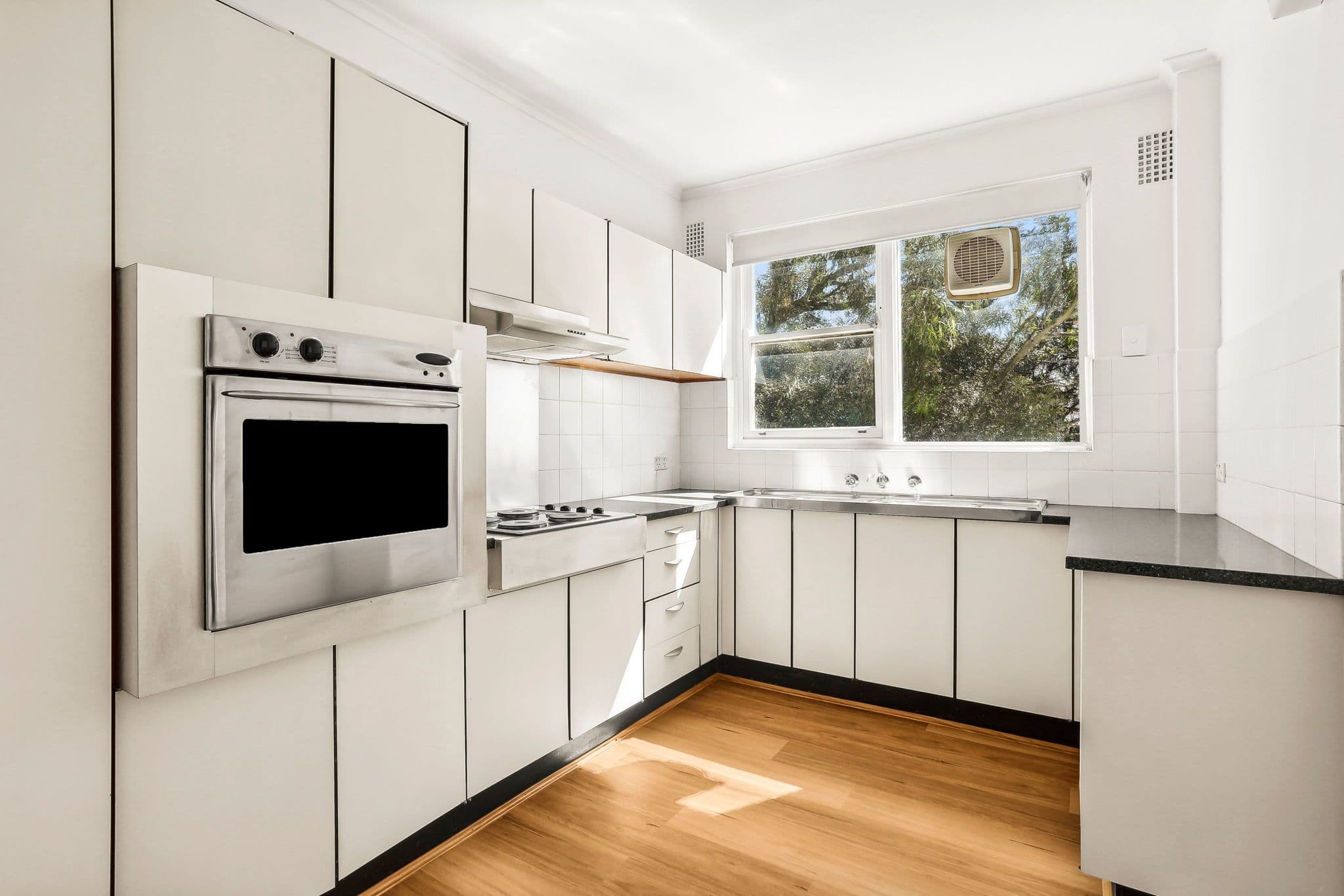 32 Rainbow Street, Kingsford NSW 2032, Kingsford - Thumbnail 4