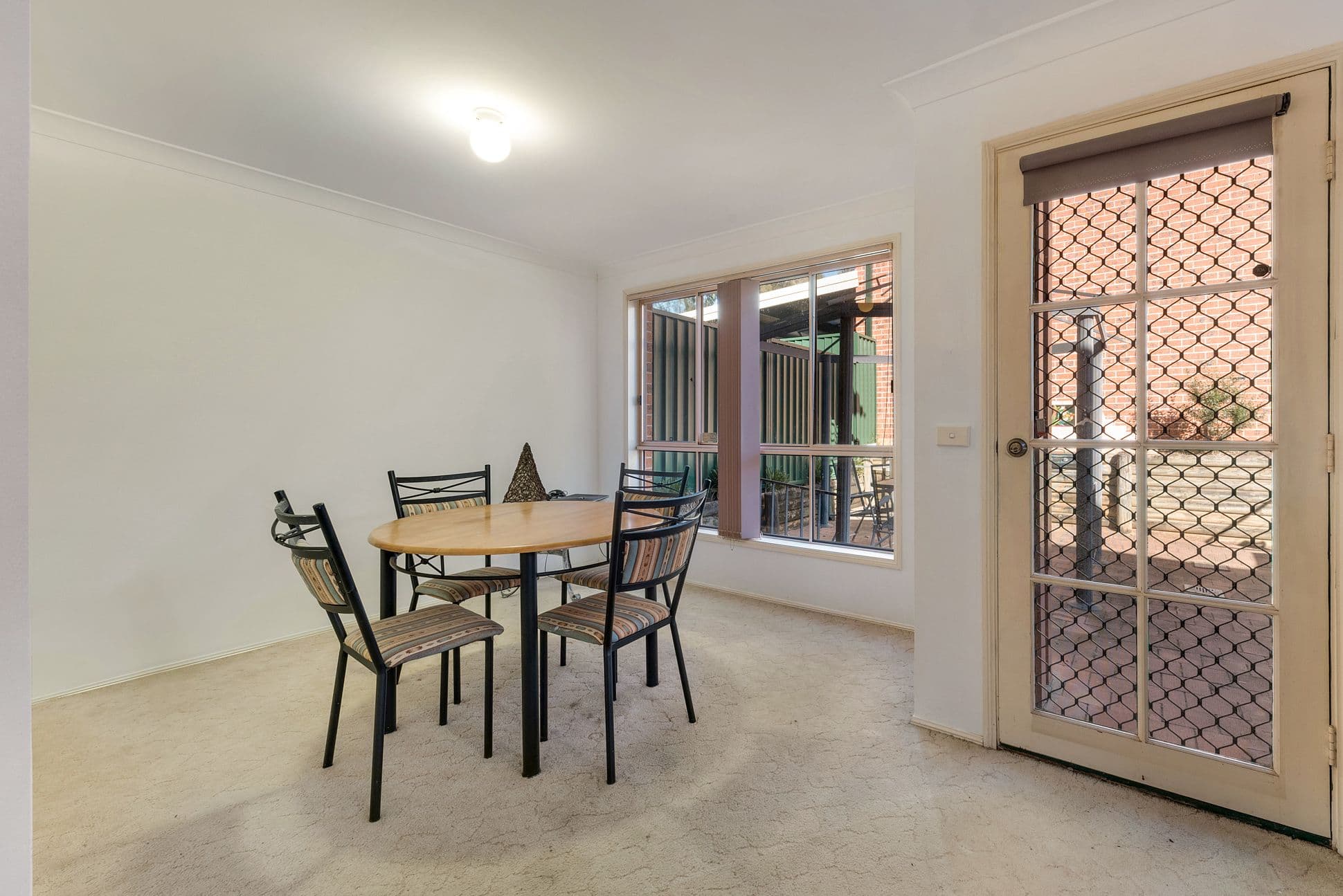 6 Parkholme Circuit, Englorie Park NSW 2560, Englorie Park - Thumbnail 4