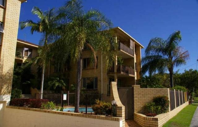 18 Ikkina Road, BURLEIGH HEADS QLD 4220, Burleigh Heads - Thumbnail 2