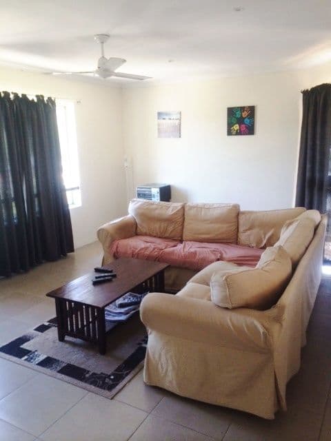 18 Ikkina Road, BURLEIGH HEADS QLD 4220, Burleigh Heads - Thumbnail 6