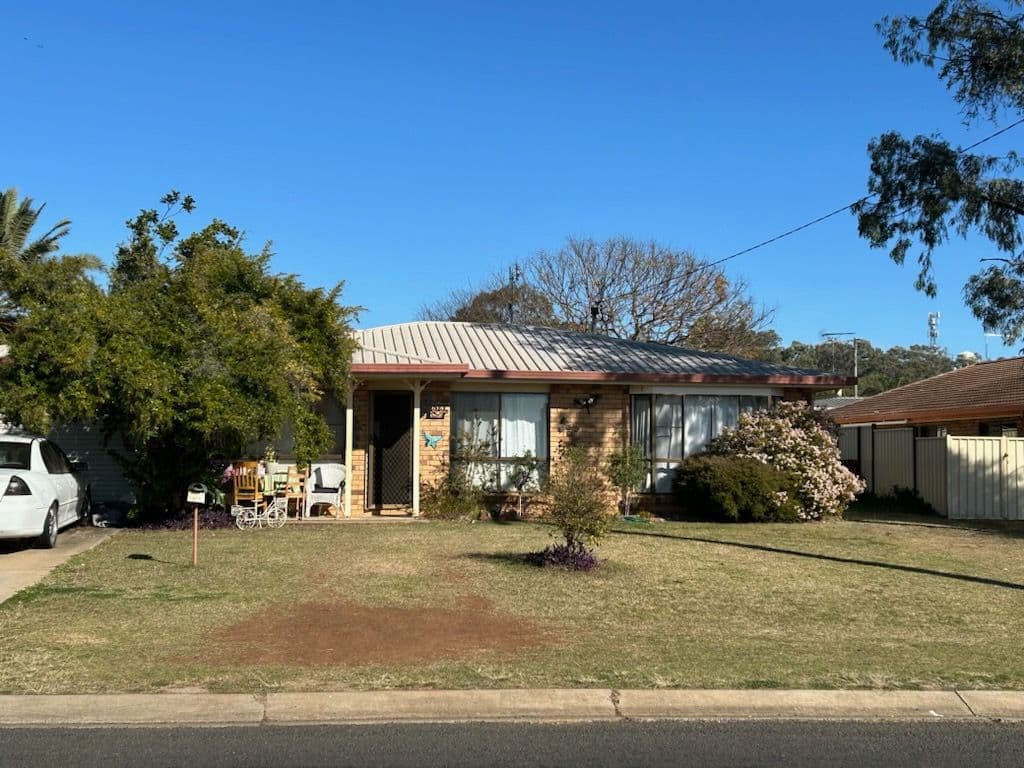 117 Hamlyn Road, Oakey QLD 4401, Oakey - Image 1