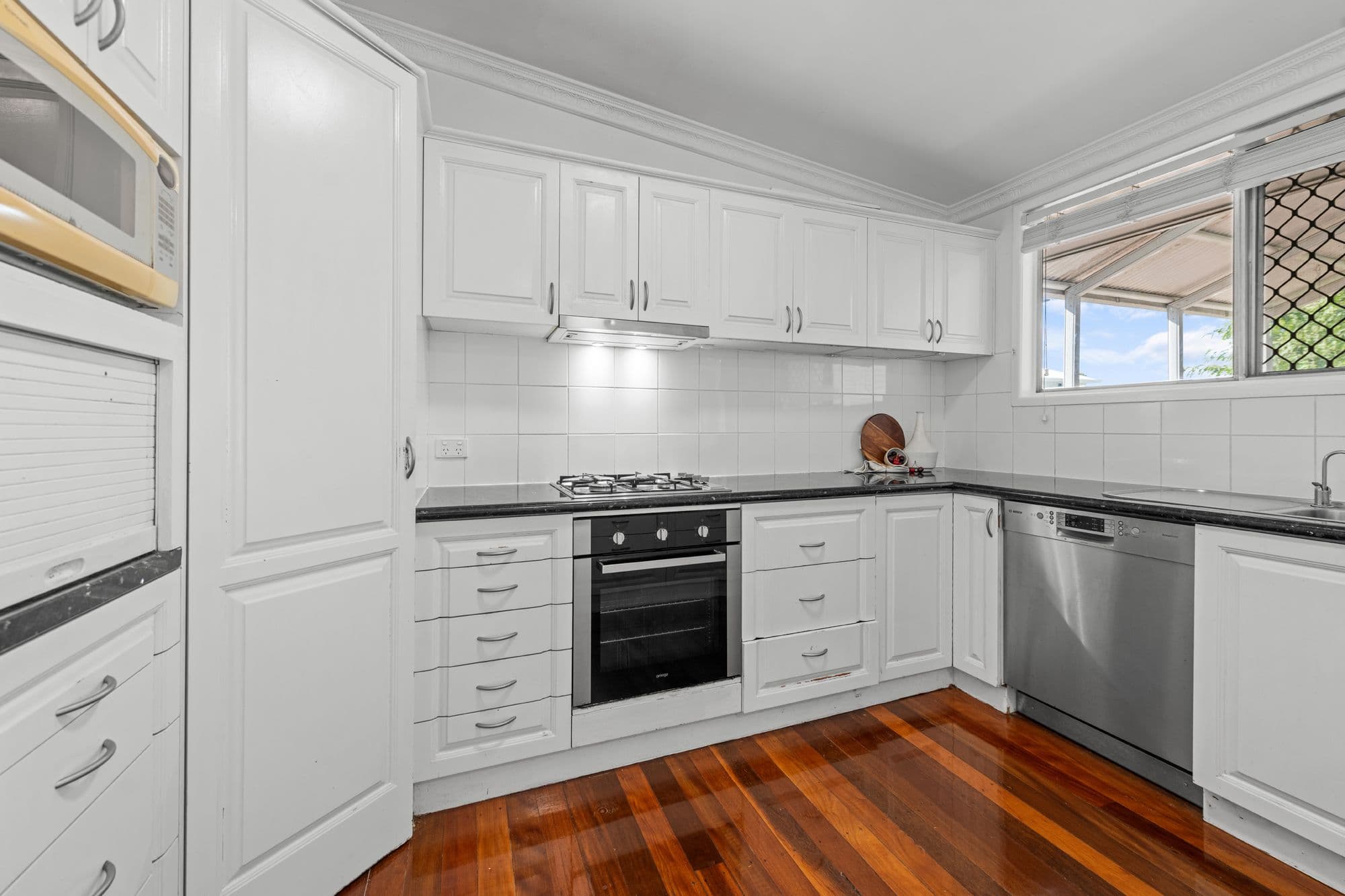 97 Lanham Avenue, Grange QLD 4051, Grange - Thumbnail 7