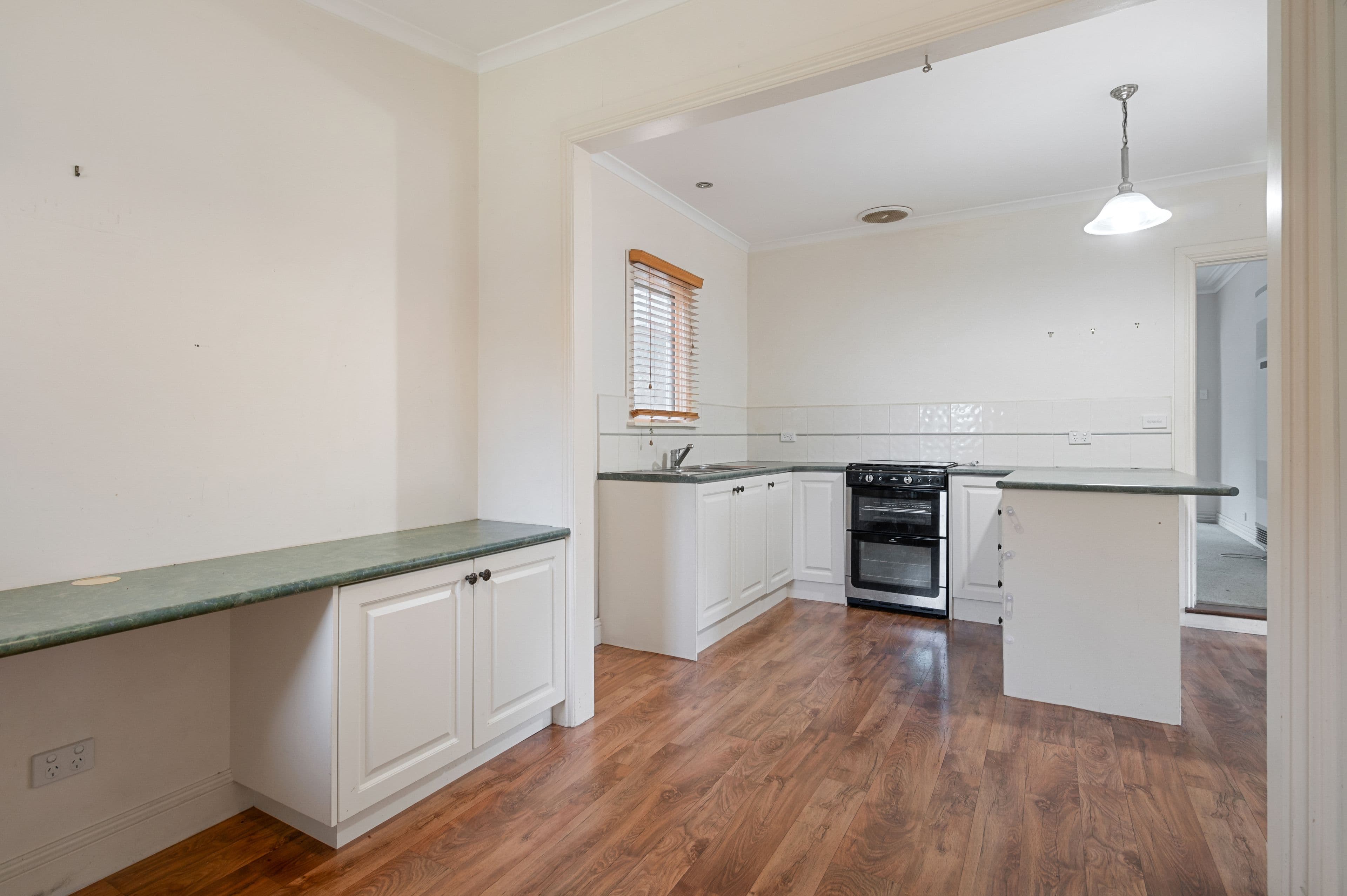 15 Donald Street, Croydon VIC 3136, Croydon - Thumbnail 2