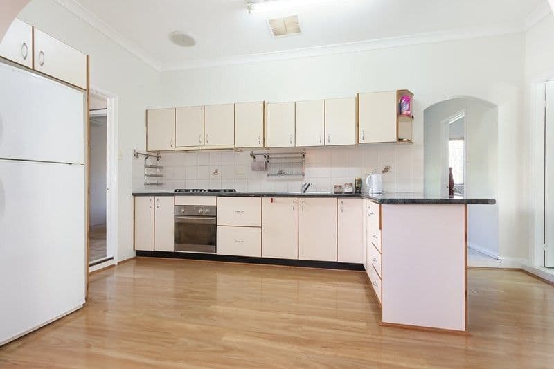 91 Second Avenue, Kingswood - Thumbnail 3