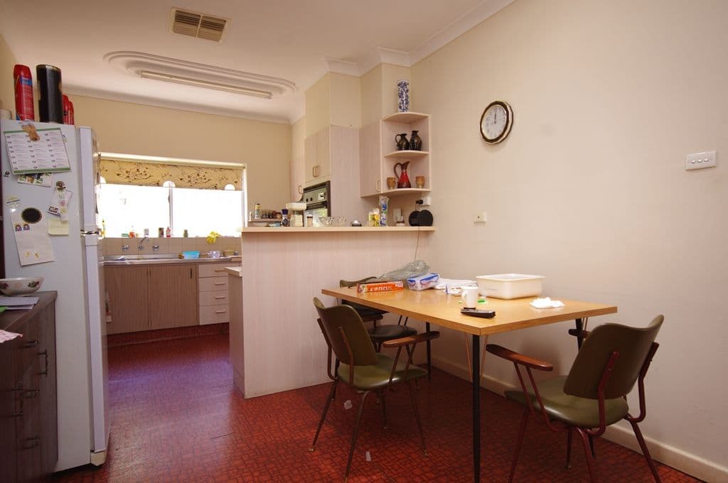 8 Berkeley Avenue, Nollamara WA 6061, Nollamara - Thumbnail 4