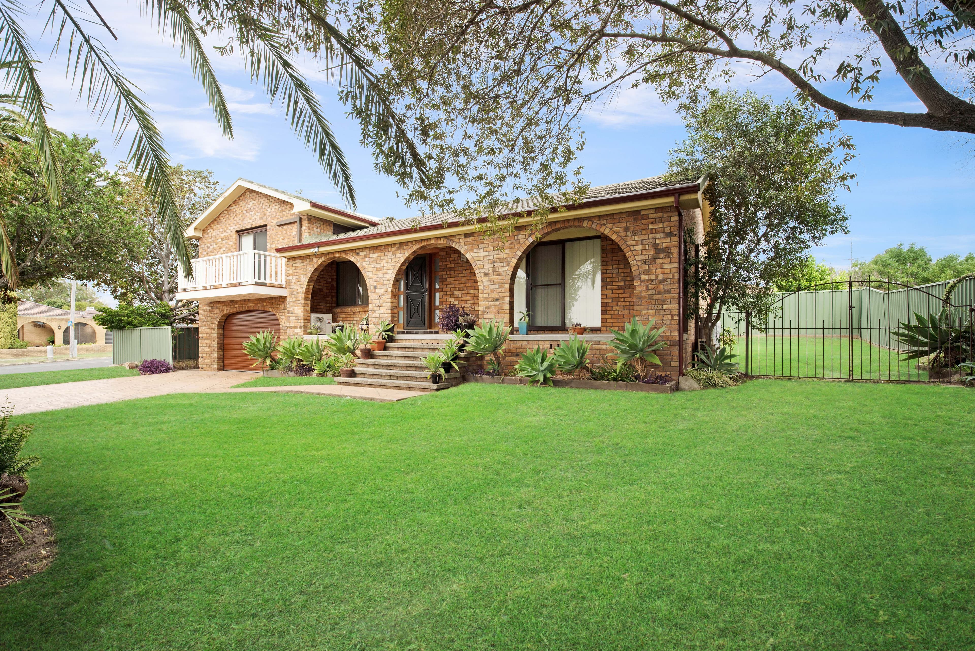 16 Crawford Avenue, Tenambit - Image 1