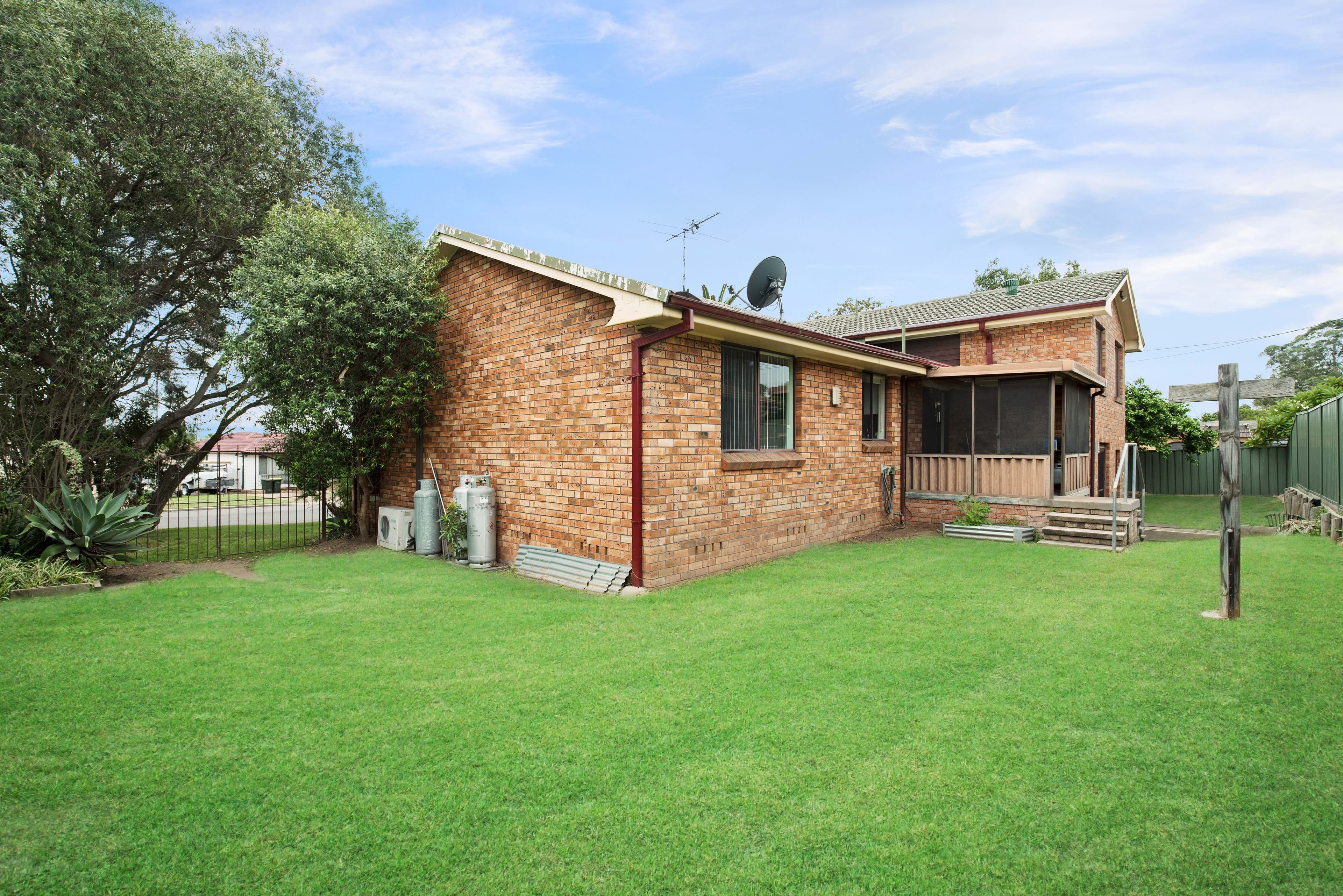 16 Crawford Avenue, Tenambit - Thumbnail 8