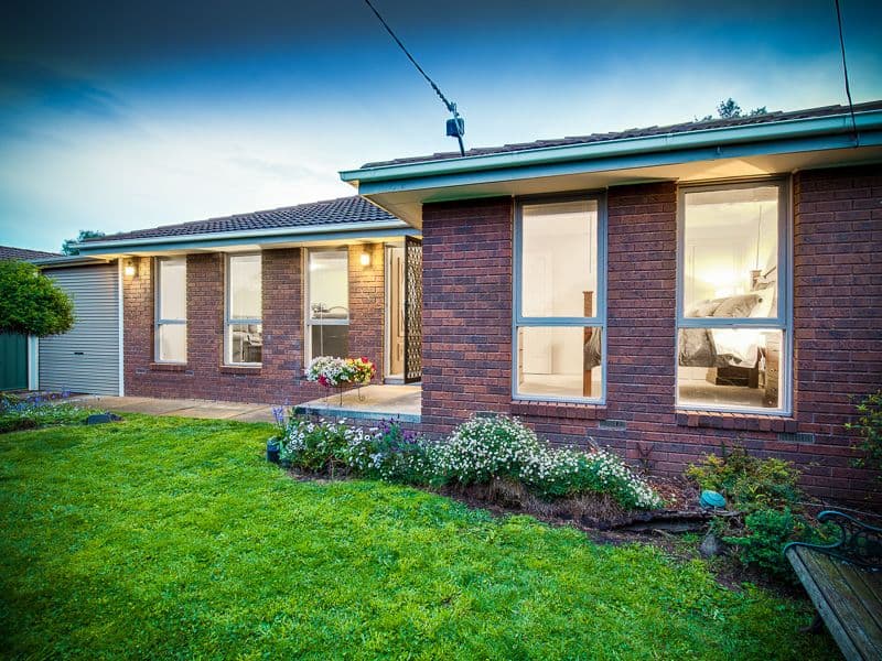 11 Rowes Road, Werribee VIC 3030, Werribee - Thumbnail 2
