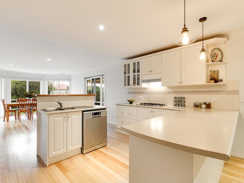 11 Rowes Road, Werribee VIC 3030, Werribee - Thumbnail 3