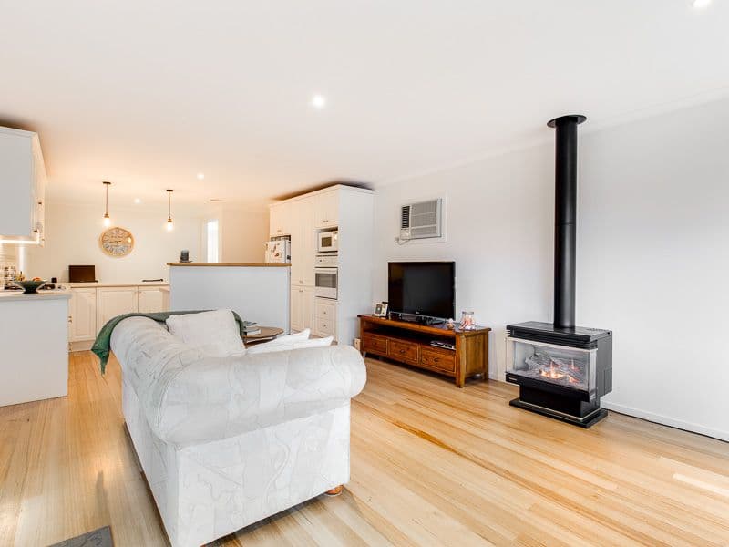 11 Rowes Road, Werribee VIC 3030, Werribee - Thumbnail 7