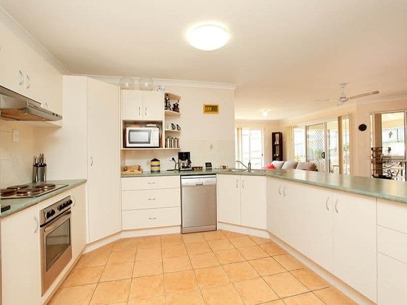 BELLBOWRIE QLD 4070, Bellbowrie - Thumbnail 3
