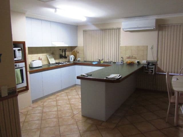 12 Roscommon Crescent, ORELIA WA 6167, Orelia - Thumbnail 3