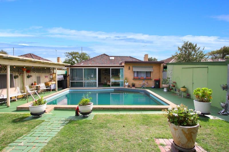 4 Dundee Avenue, CHADSTONE VIC 3148, Chadstone - Thumbnail 8