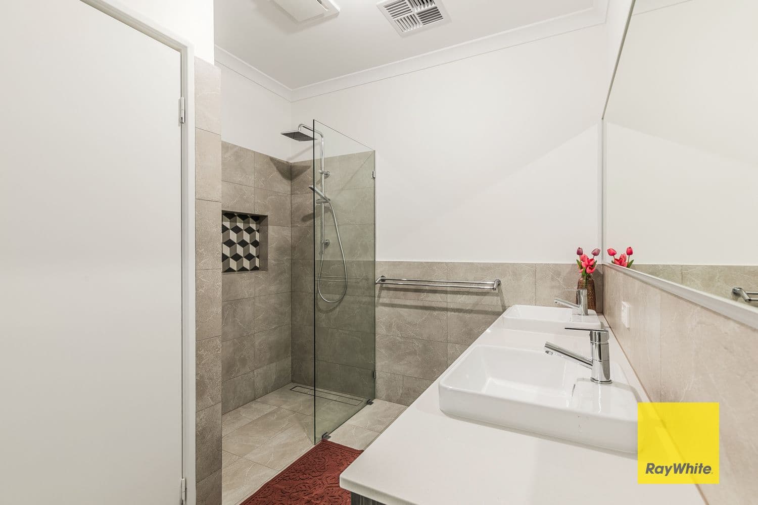 16 Violacea Road, Baldivis WA 6171, Baldivis - Thumbnail 5