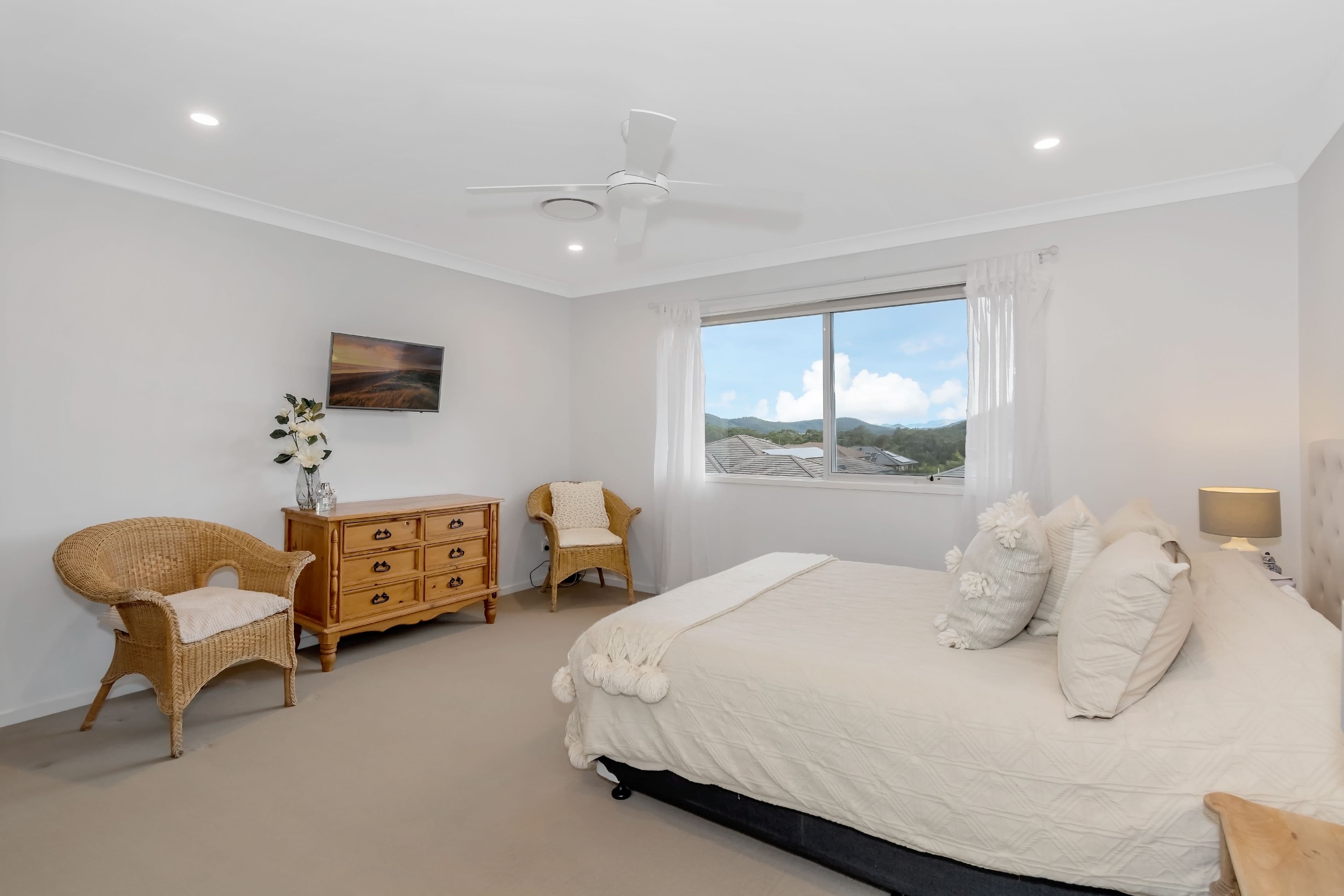 8 Kimberley Creek Road, Upper Coomera QLD 4209, Upper Coomera - Thumbnail 8