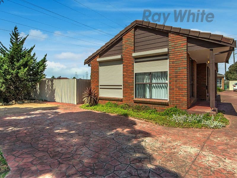 16 Currunghi Court, St Albans VIC 3021, St Albans - Image 1