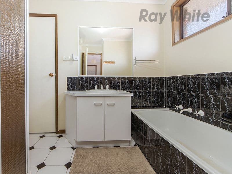 16 Currunghi Court, St Albans VIC 3021, St Albans - Thumbnail 6