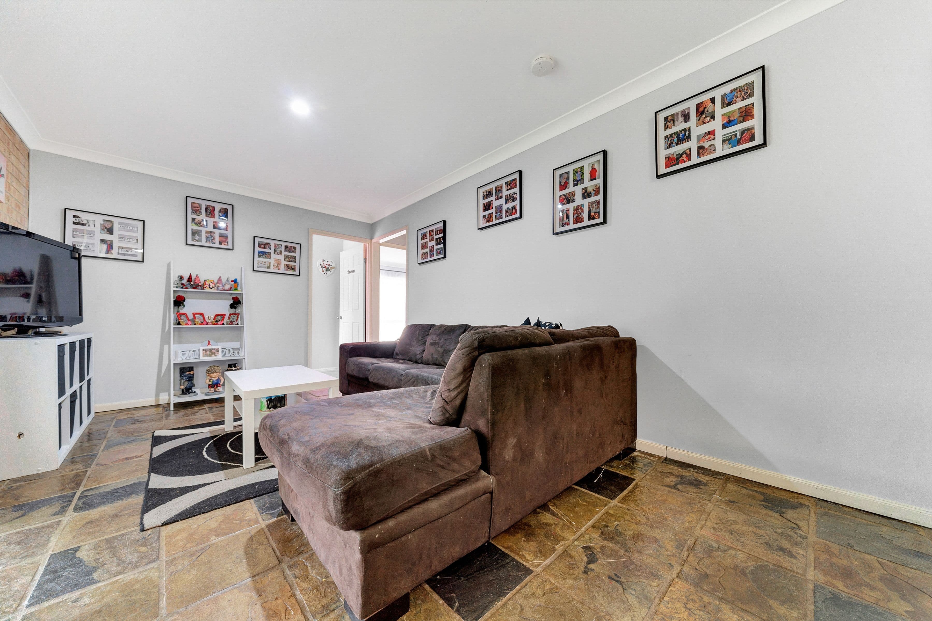42 Moore Street, Loganlea QLD 4131, Loganlea - Thumbnail 8