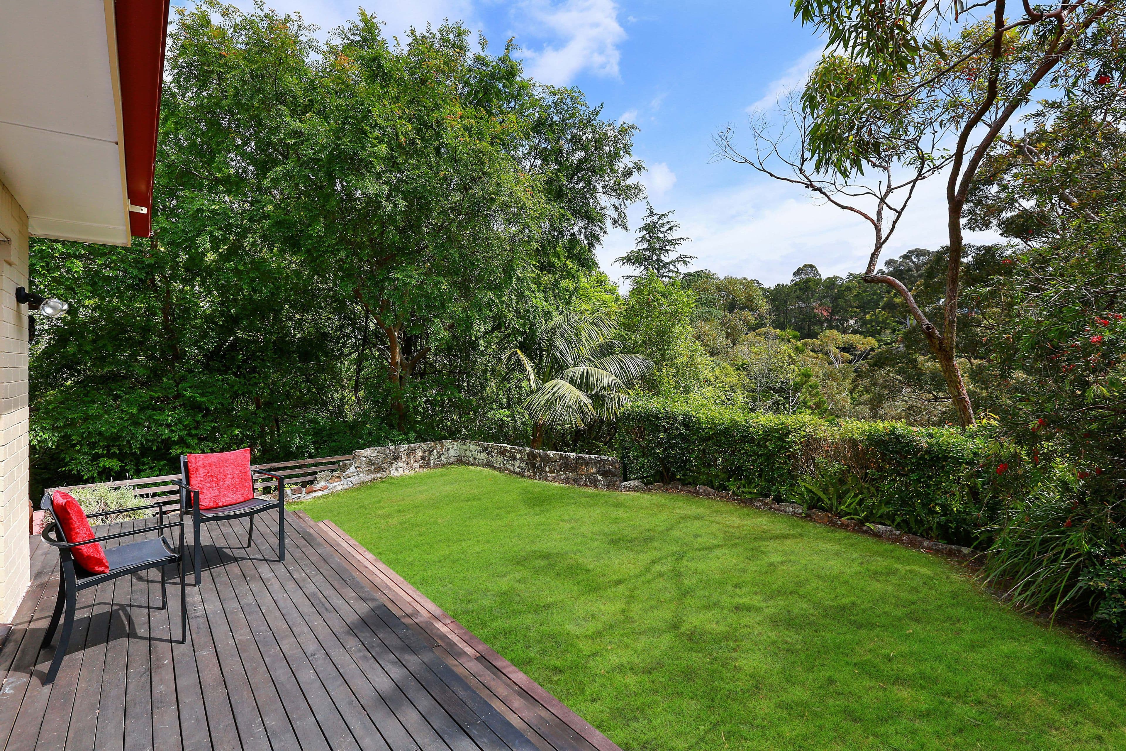 315 Eastern Valley Way, Middle Cove - Thumbnail 2