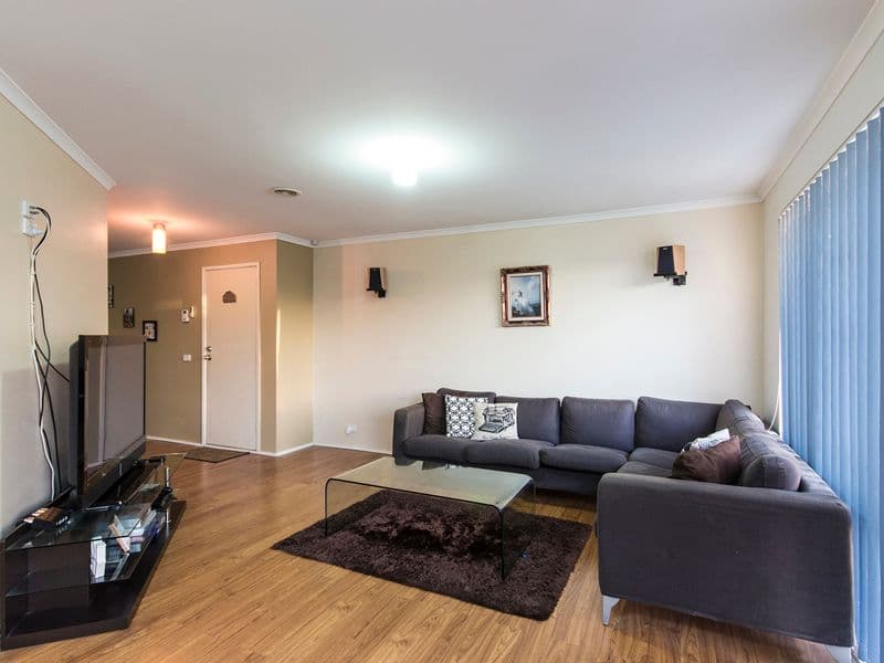 6 Brad Court, Cranbourne North VIC 3977, Cranbourne North - Thumbnail 4