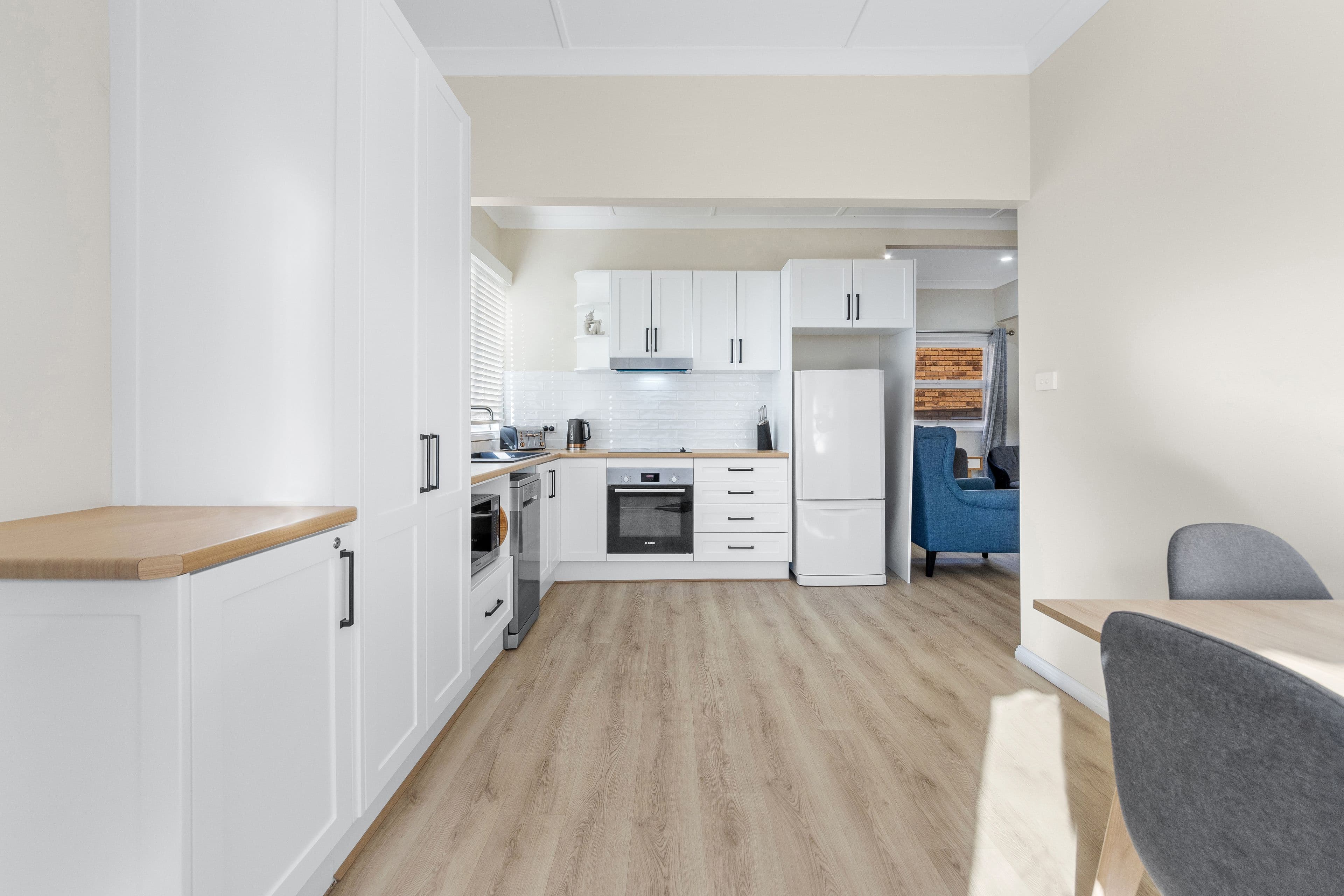 15 Scenic Drive, Budgewoi NSW 2262, Budgewoi - Thumbnail 2
