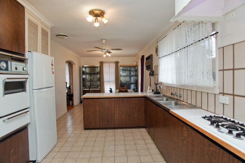 6 Luzon Court, LALOR VIC 3075, Lalor - Thumbnail 2
