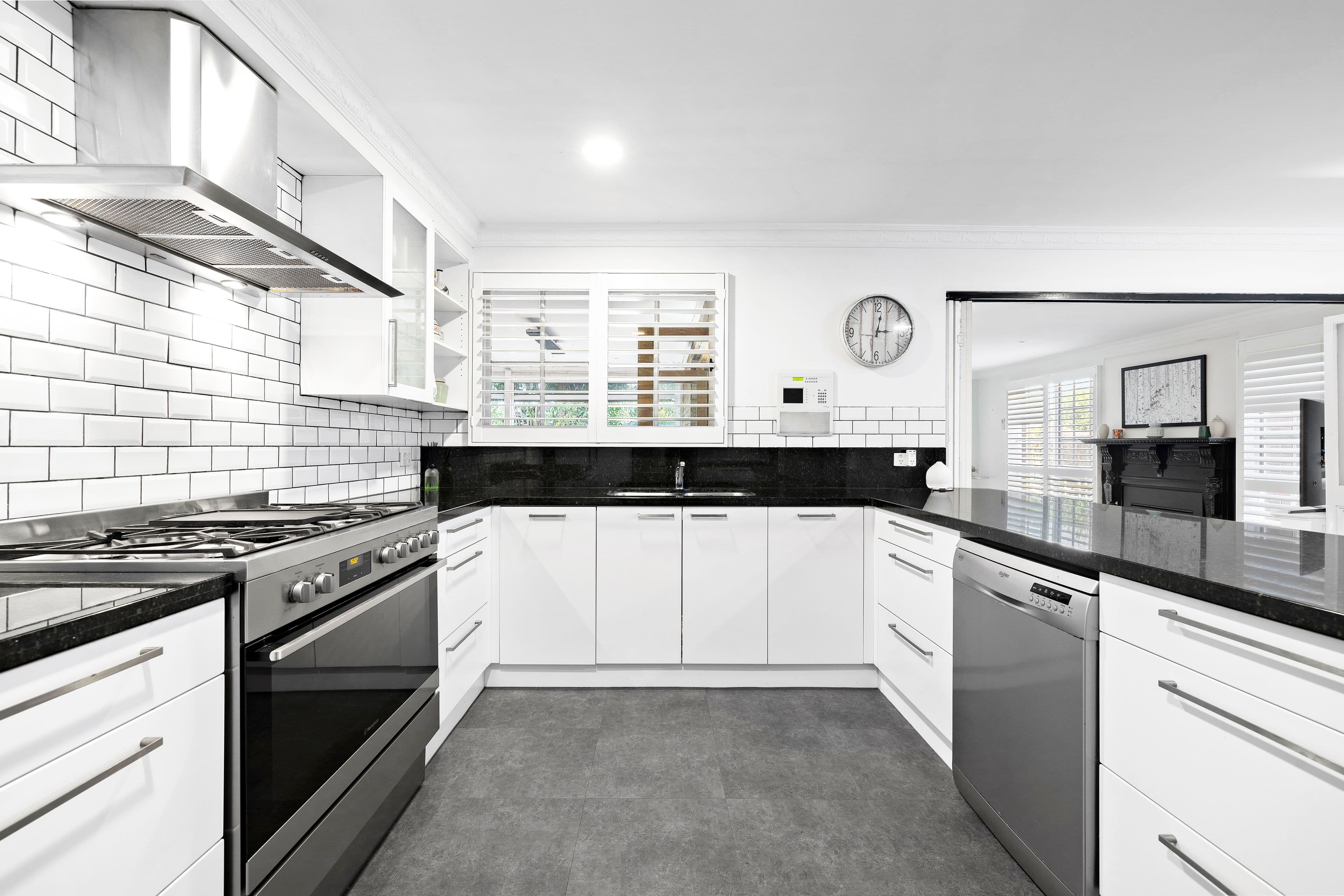 13 Jade Court, Wantirna South VIC 3152, Wantirna South - Thumbnail 8