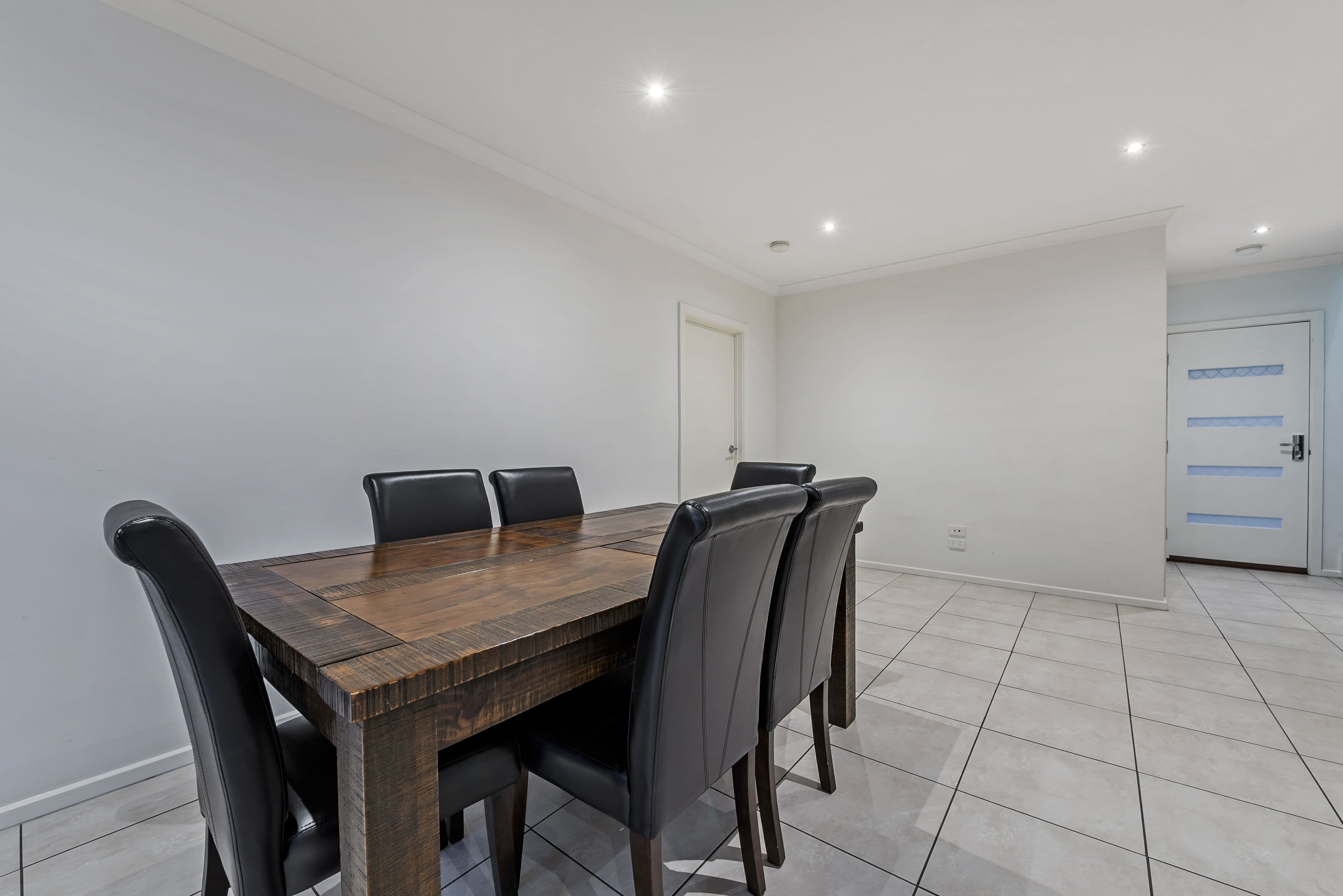18 Ryrie Grove, Wollert VIC 3750, Wollert - Thumbnail 3