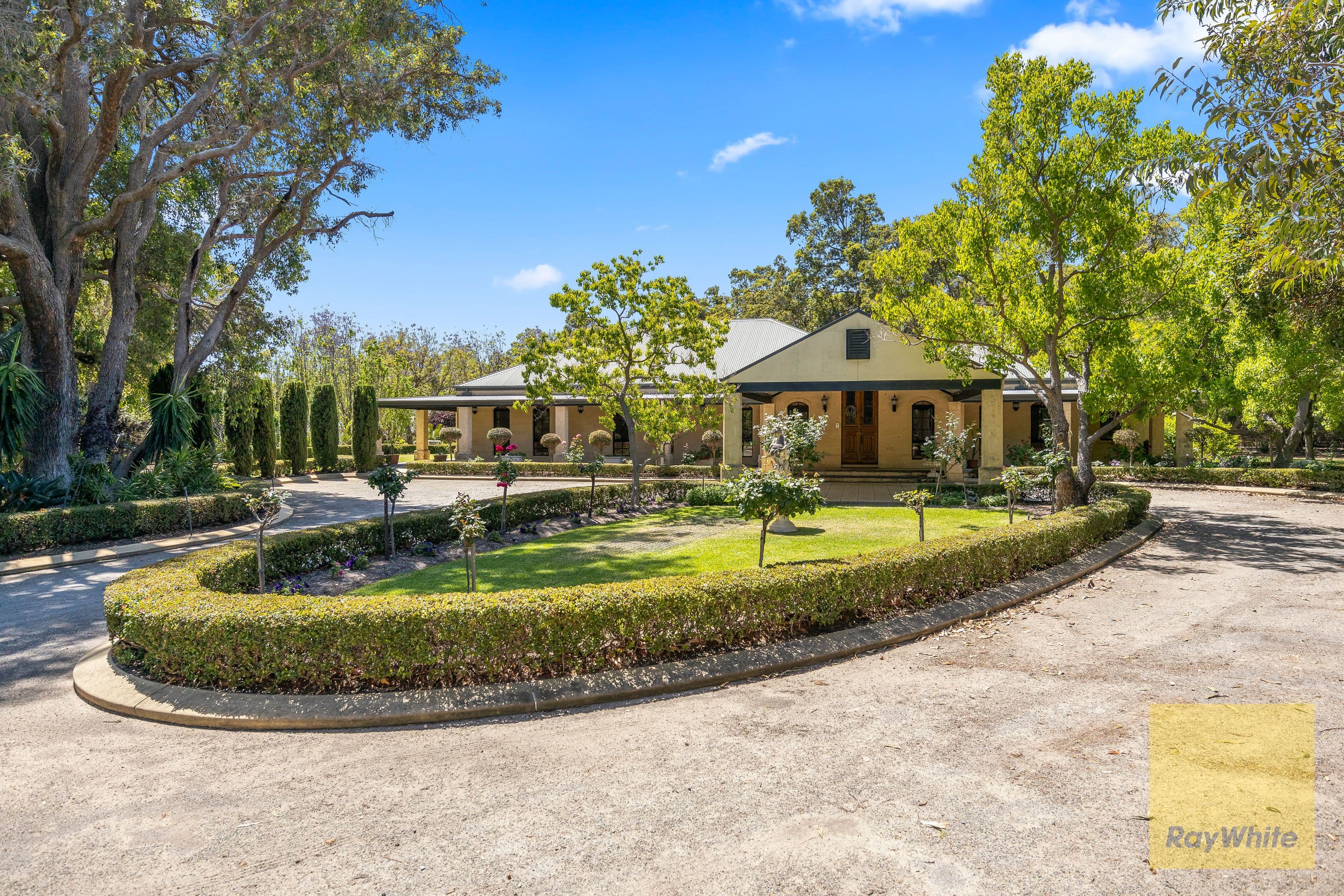 109 Crystal Brook Road, Wattle Grove WA 6107, Wattle Grove - Thumbnail 2