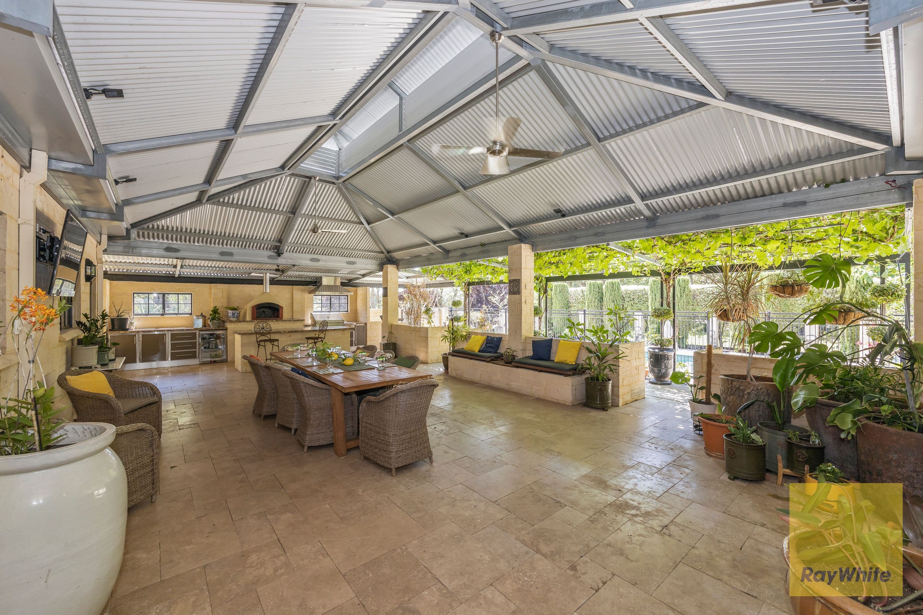 109 Crystal Brook Road, Wattle Grove WA 6107, Wattle Grove - Thumbnail 7