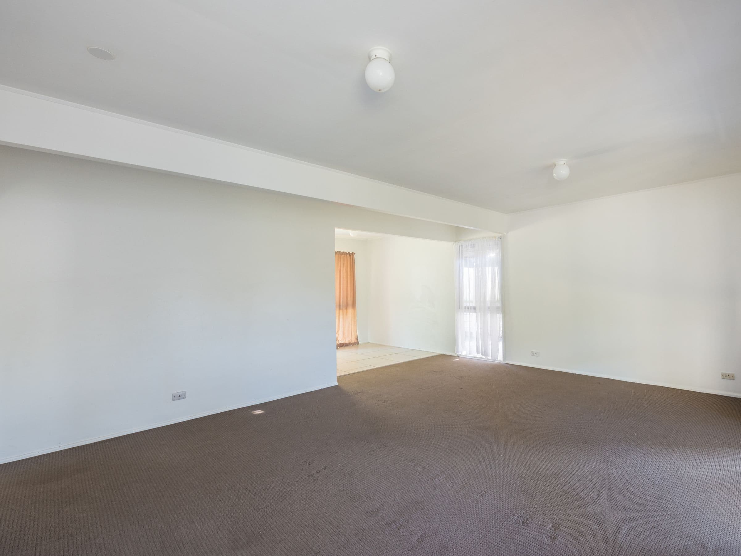 8 Ewinga Street, Kingston QLD 4114, Kingston - Thumbnail 6