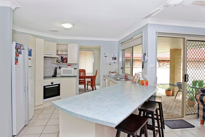 14 Olympic Drive, WEST NOWRA NSW 2541, West Nowra - Thumbnail 3