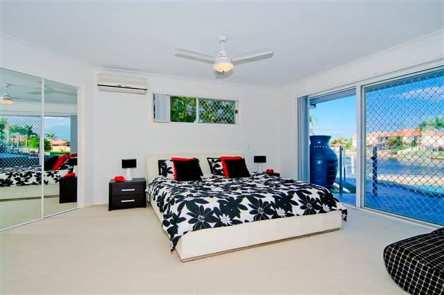 4 Greenwich Court, RUNAWAY BAY QLD 4216, Runaway Bay - Thumbnail 6