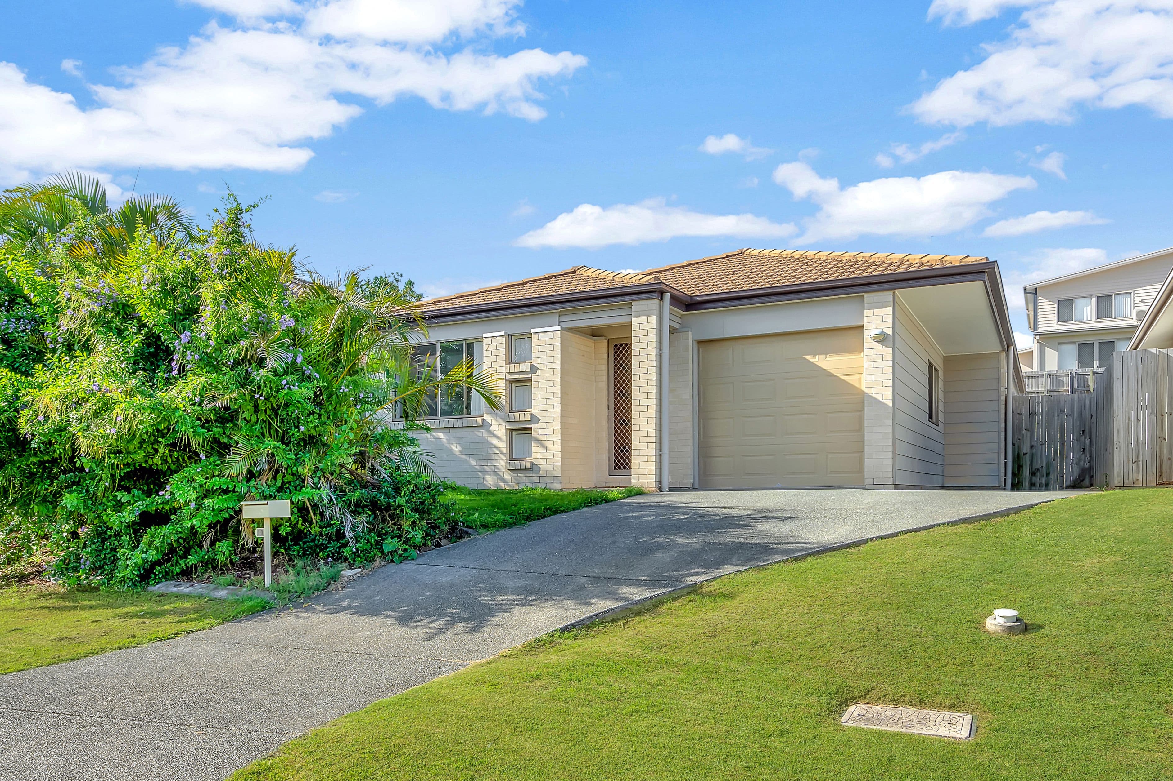 10 Kelly Avenue, Coomera QLD 4209, Coomera - Thumbnail 2