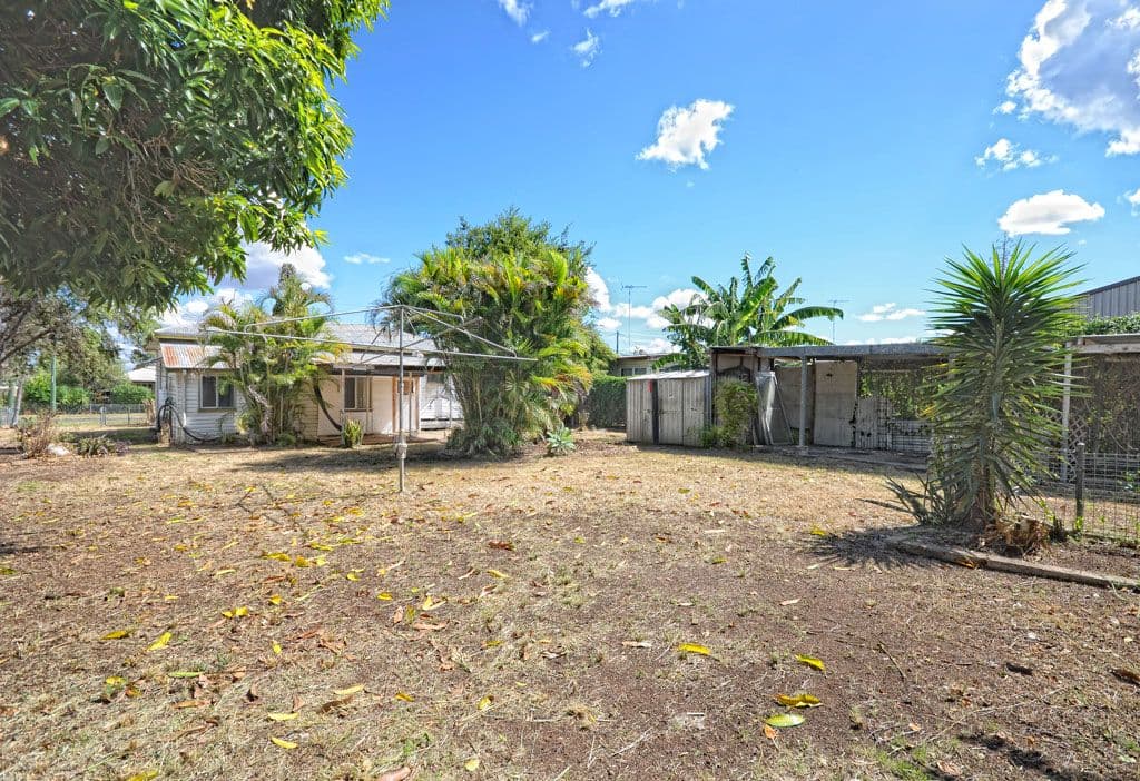 8 Kariboe Street, Biloela QLD 4715, Biloela - Thumbnail 2