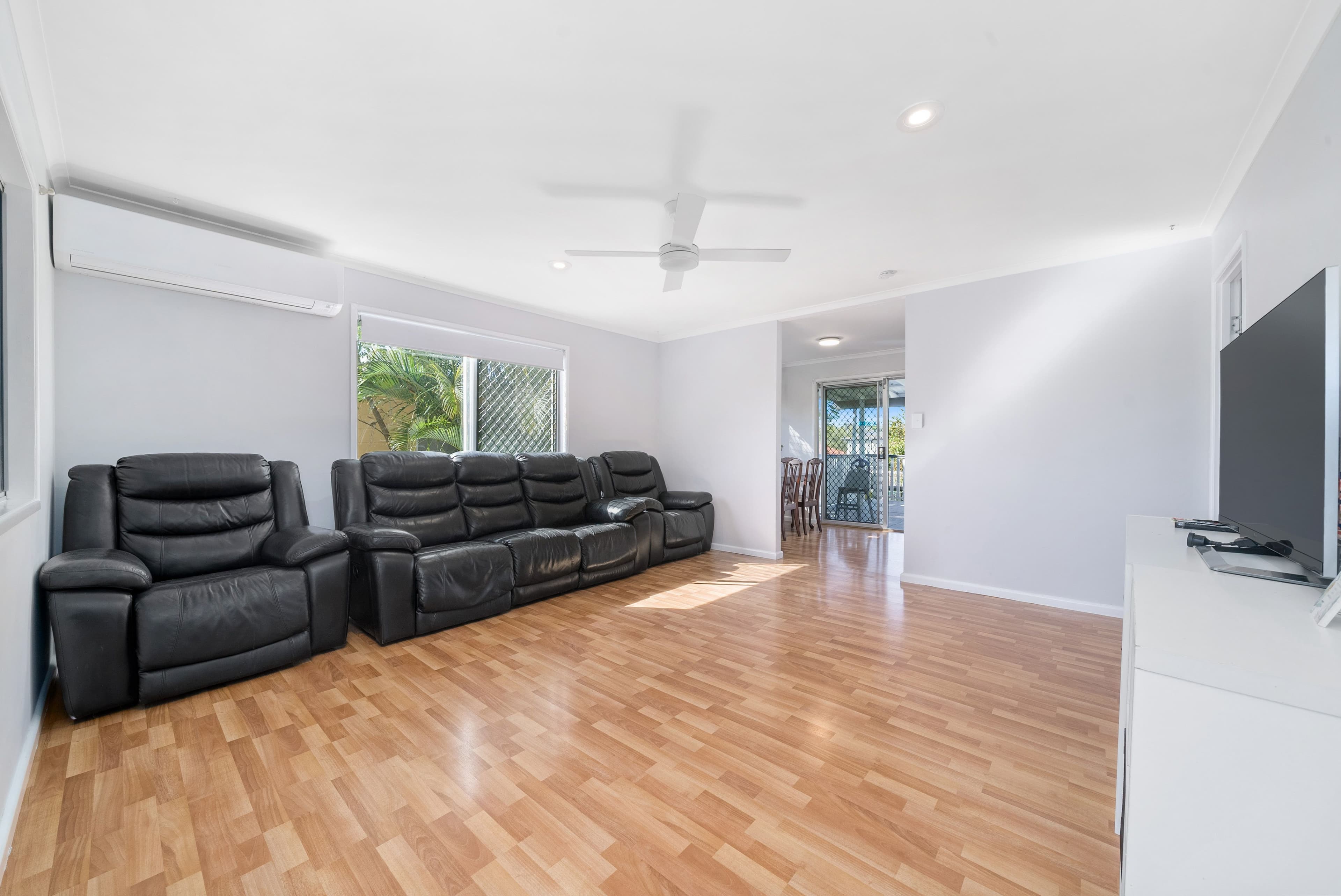 36 Roma Street, Scarborough QLD 4020, Scarborough - Thumbnail 3