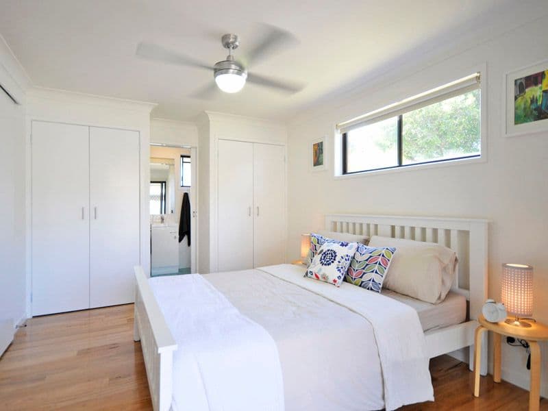 8 Cyclades Crescent, CURRUMBIN WATERS QLD 4223, Currumbin Waters - Thumbnail 7