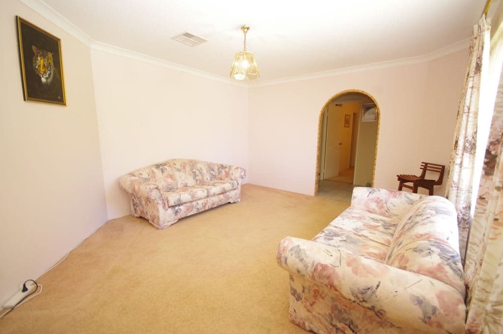 10 Tanager Trail, BALLAJURA WA 6066, Ballajura - Thumbnail 5