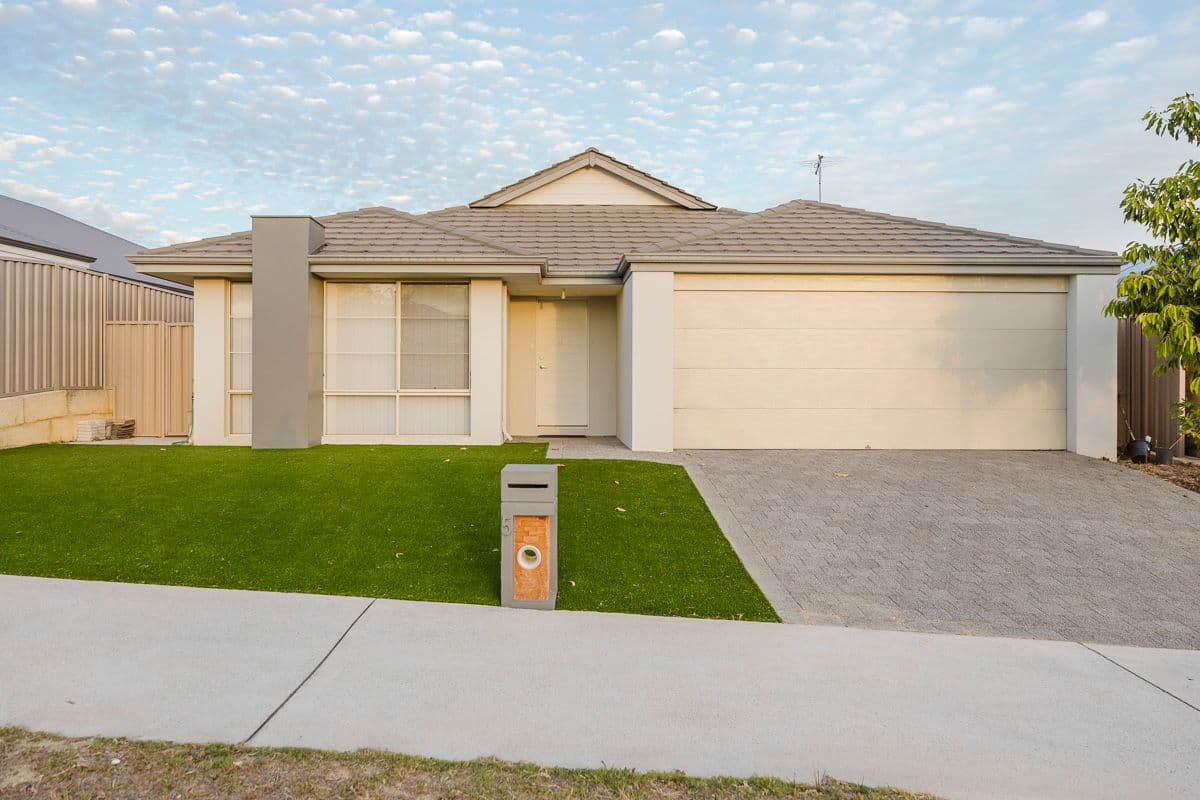 5 Capilano Avenue, Yanchep WA 6035, Yanchep - Thumbnail 3