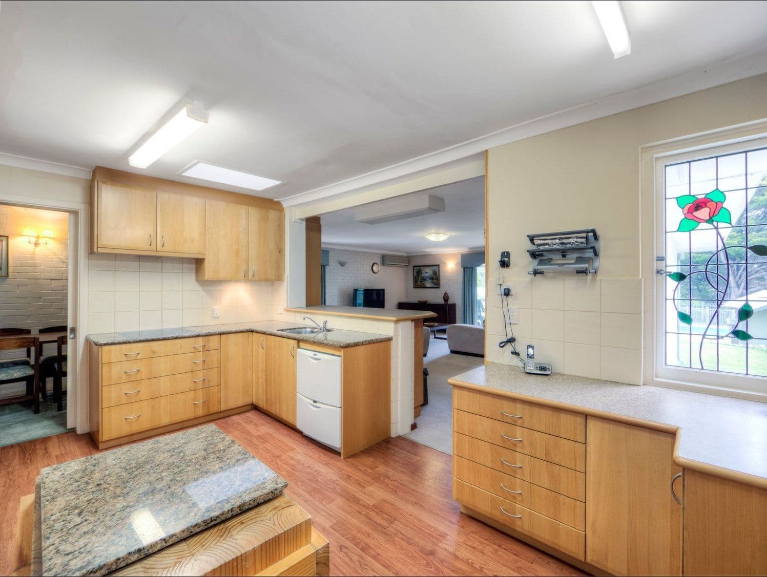 28 Sampson Road, Kalamunda WA 6076, Kalamunda - Thumbnail 2
