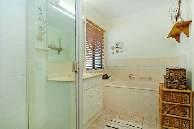 48 Seidler Place, COOMBABAH QLD 4216, Coombabah - Thumbnail 5