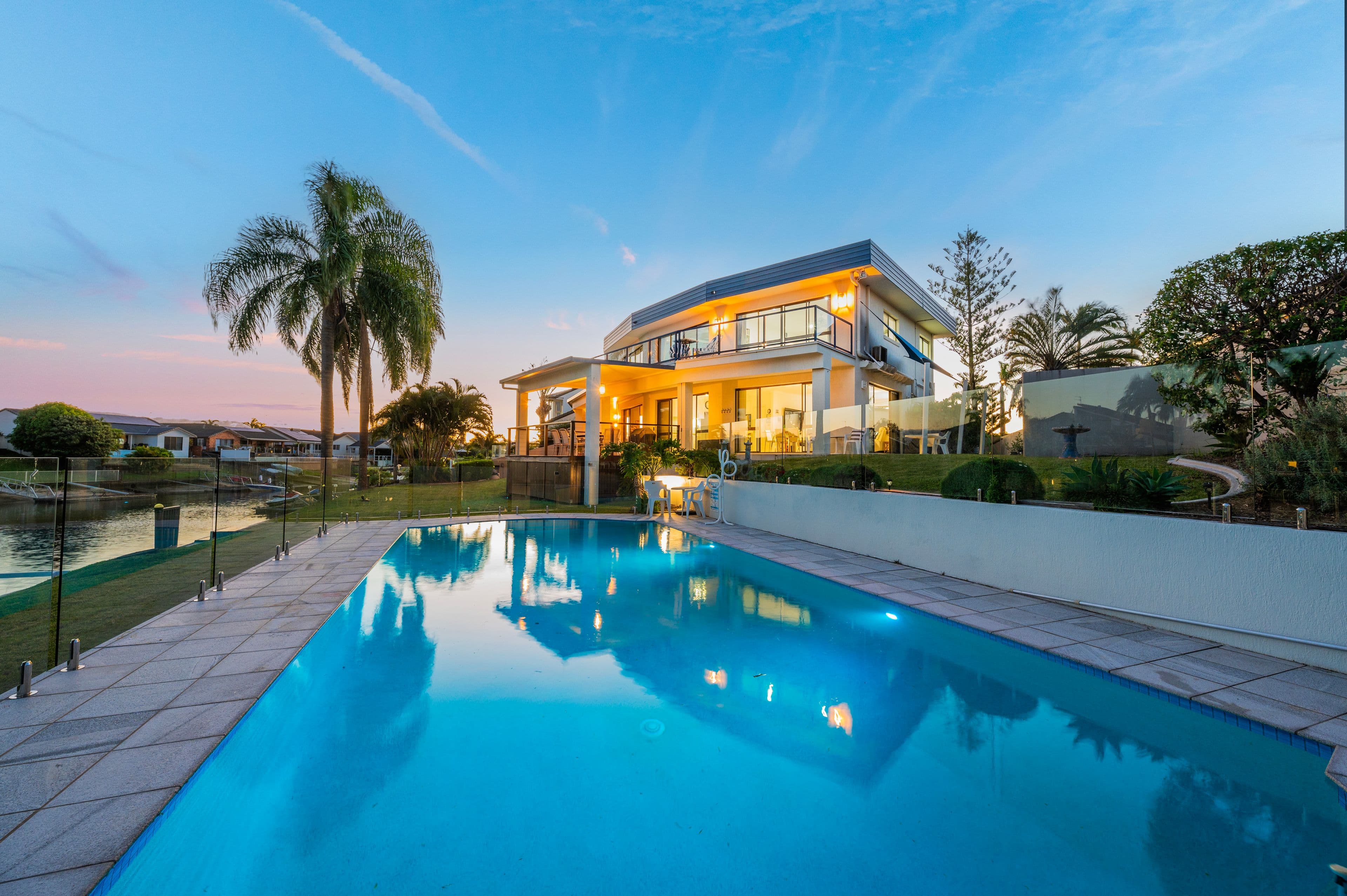 31 Rannock Avenue, Benowa Waters QLD 4217, Benowa - Thumbnail 2