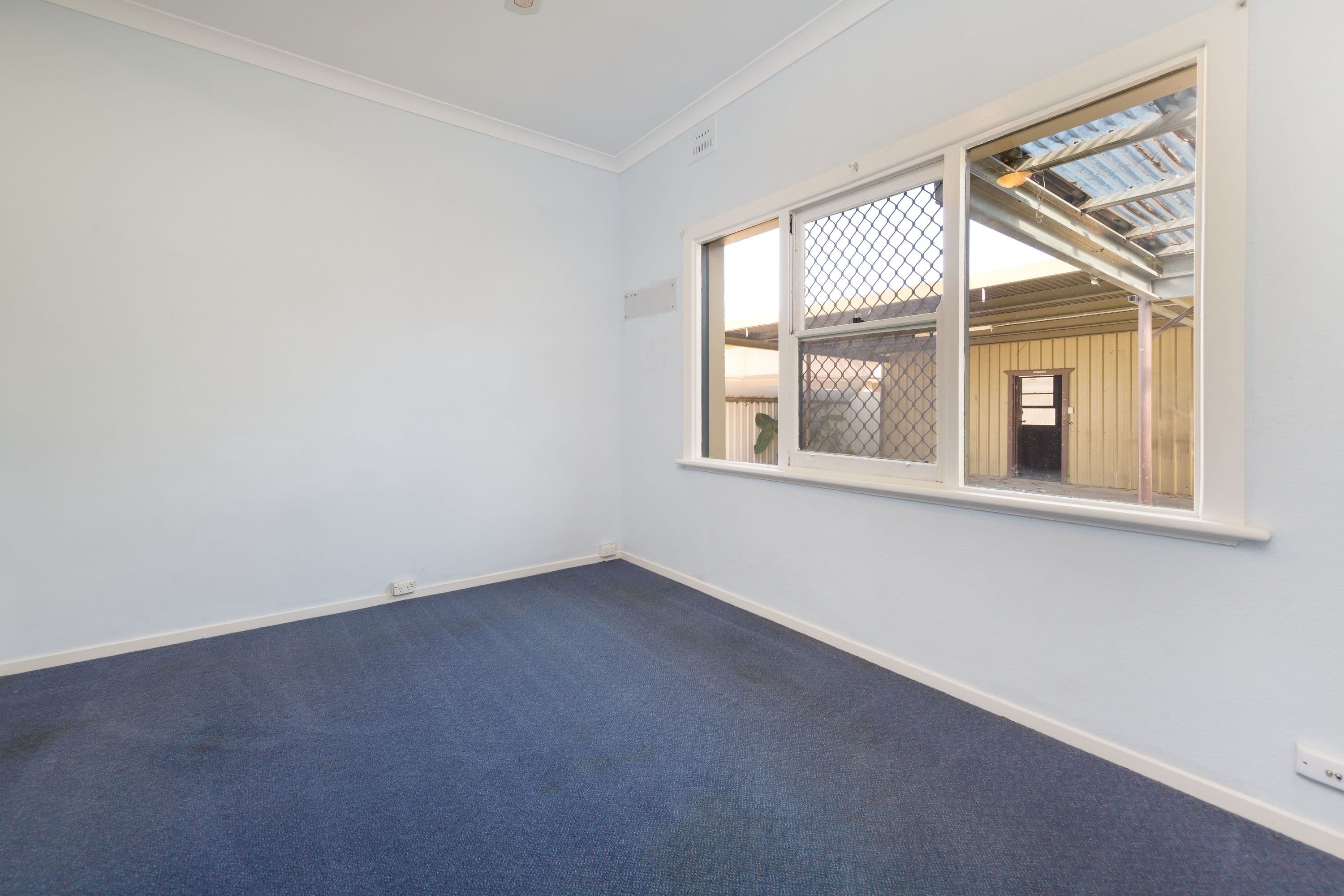 329 Macauley Street, South Albury - Thumbnail 8