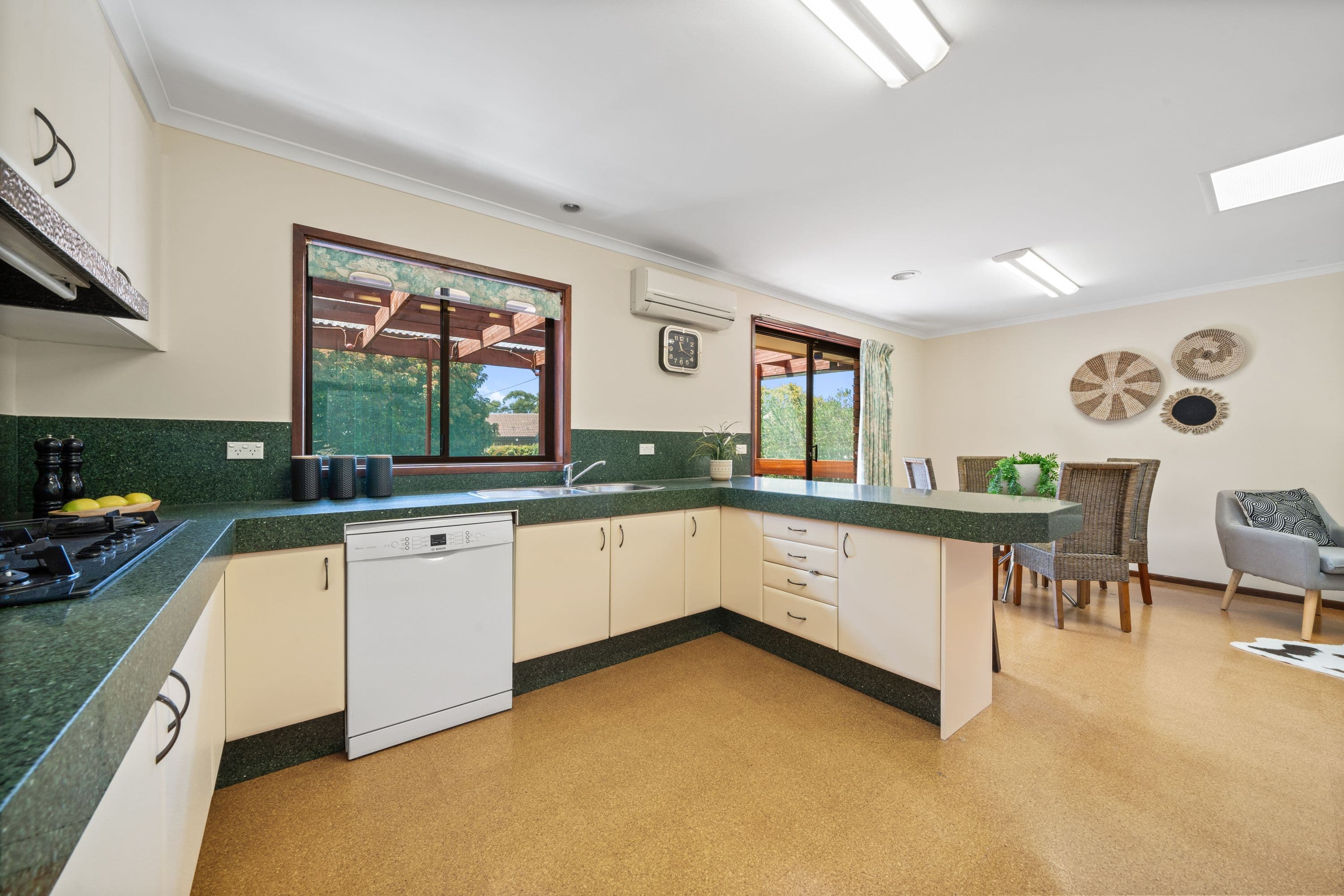 38 Garrick Street, Fadden ACT 2904, Fadden - Thumbnail 4