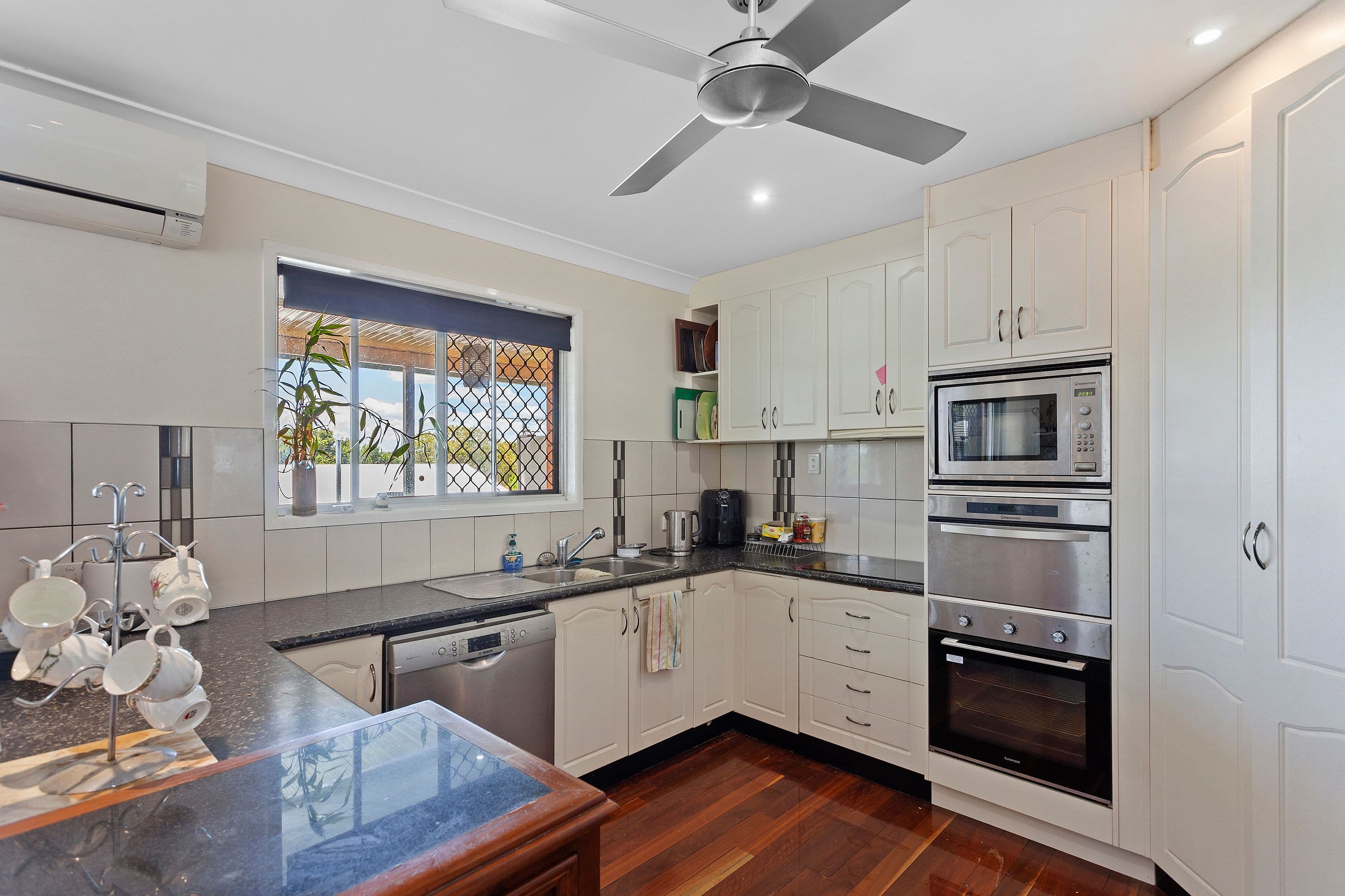 14 Hillview Avenue, Newtown QLD 4350, Newtown - Thumbnail 4