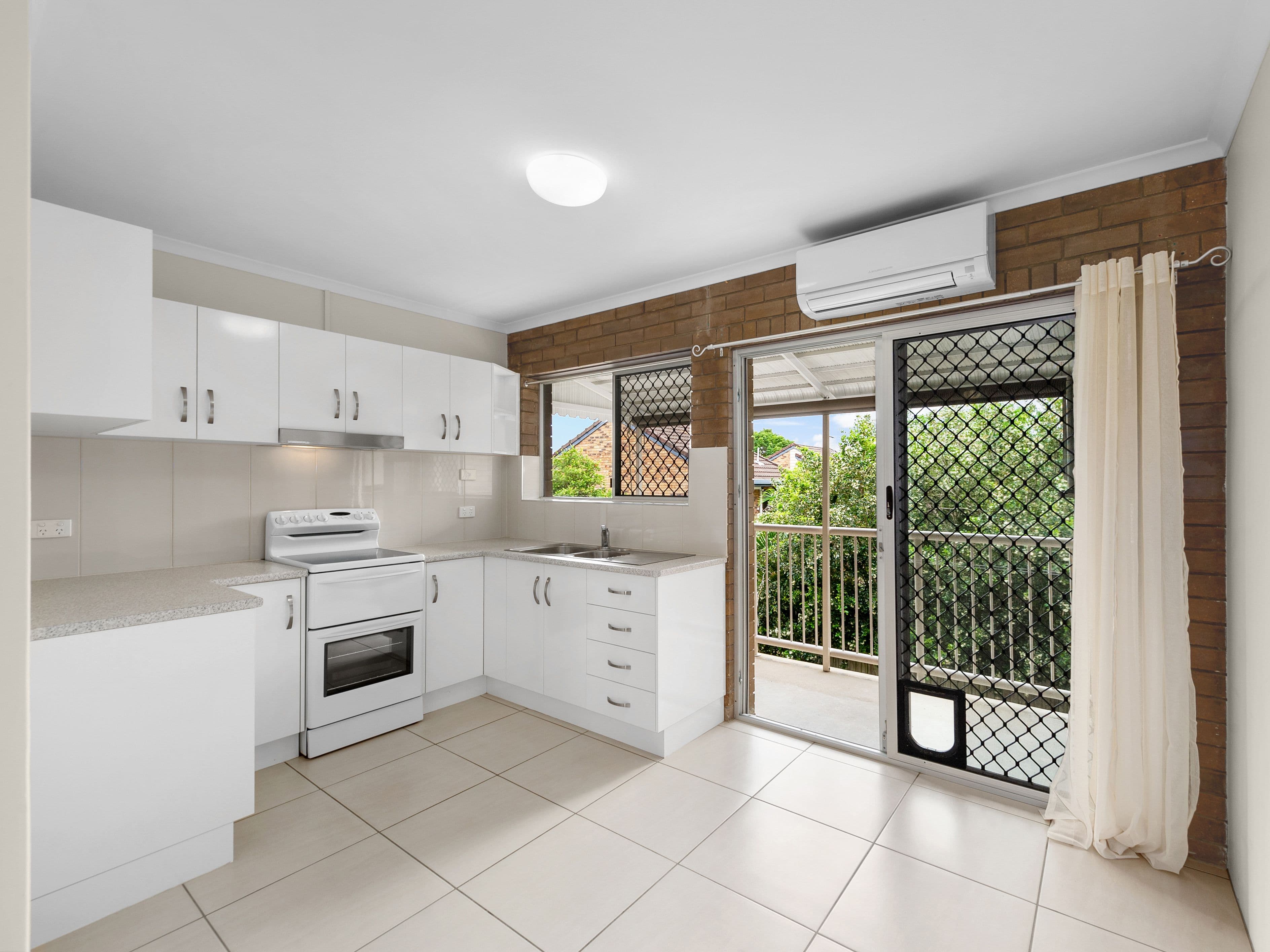 82 Cameron Street, Nundah QLD 4012, Nundah - Thumbnail 2