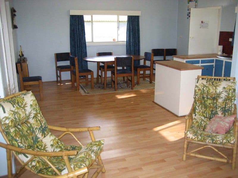 4 Chapman Road, ROGUES POINT SA 5571, Rogues Point - Thumbnail 3