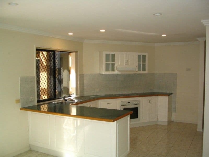 5 Herington Close, ARUNDEL QLD 4214, Arundel - Thumbnail 7